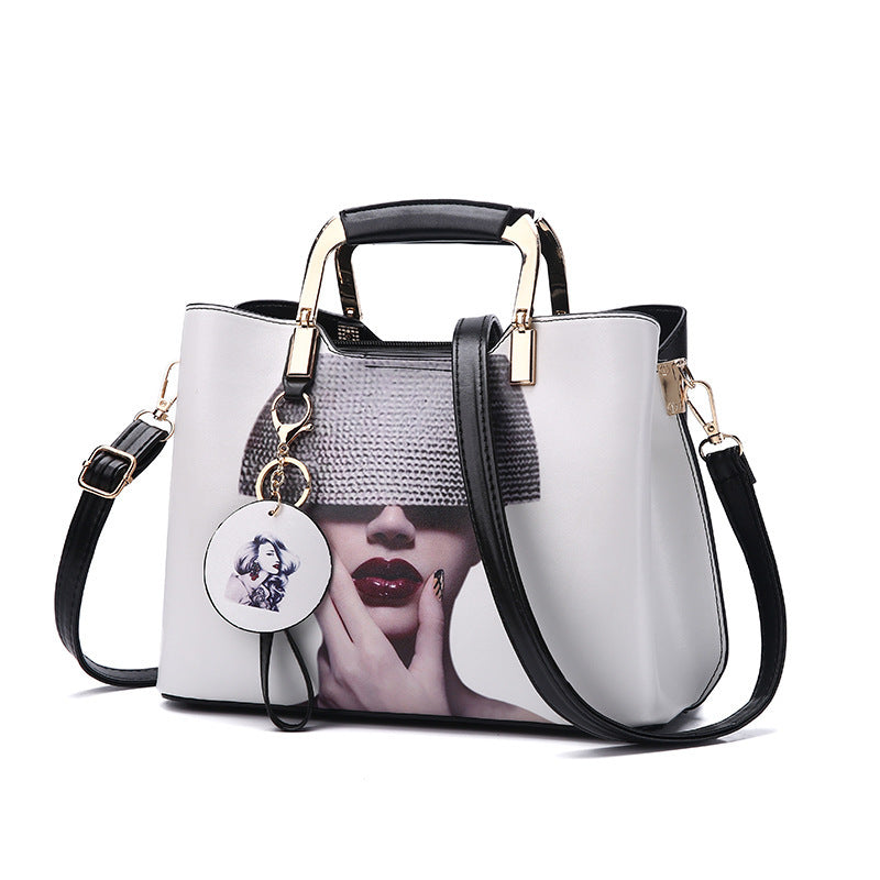 European And American New Fashion Ladies Portable Messenger Bags Trend Killer Bags Ladies Bags