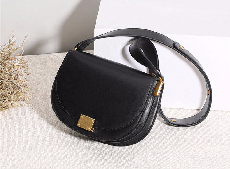 Ladies saddle bag